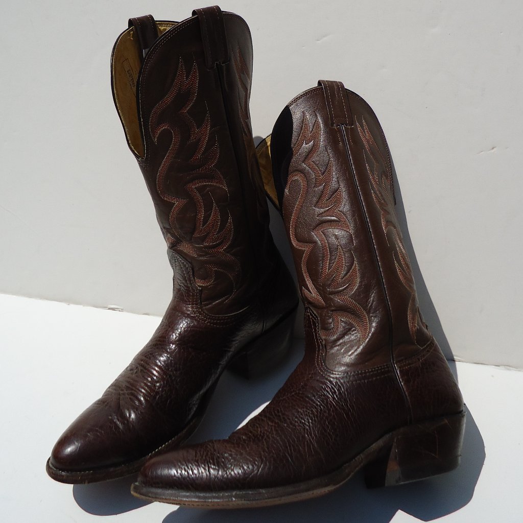 Size 10 B. Nocona Boots Western Cowboy Leather Boots.